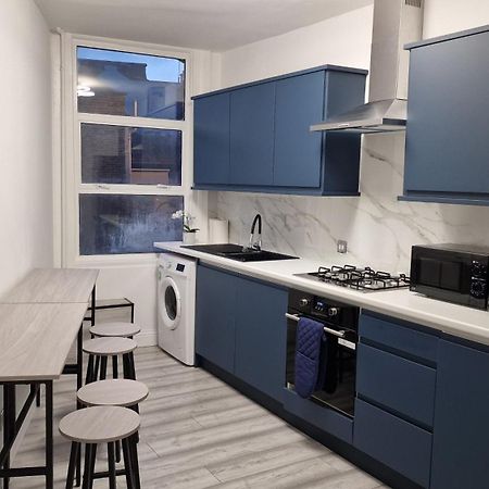 London Stratford 4 Bed Apartment Екстериор снимка