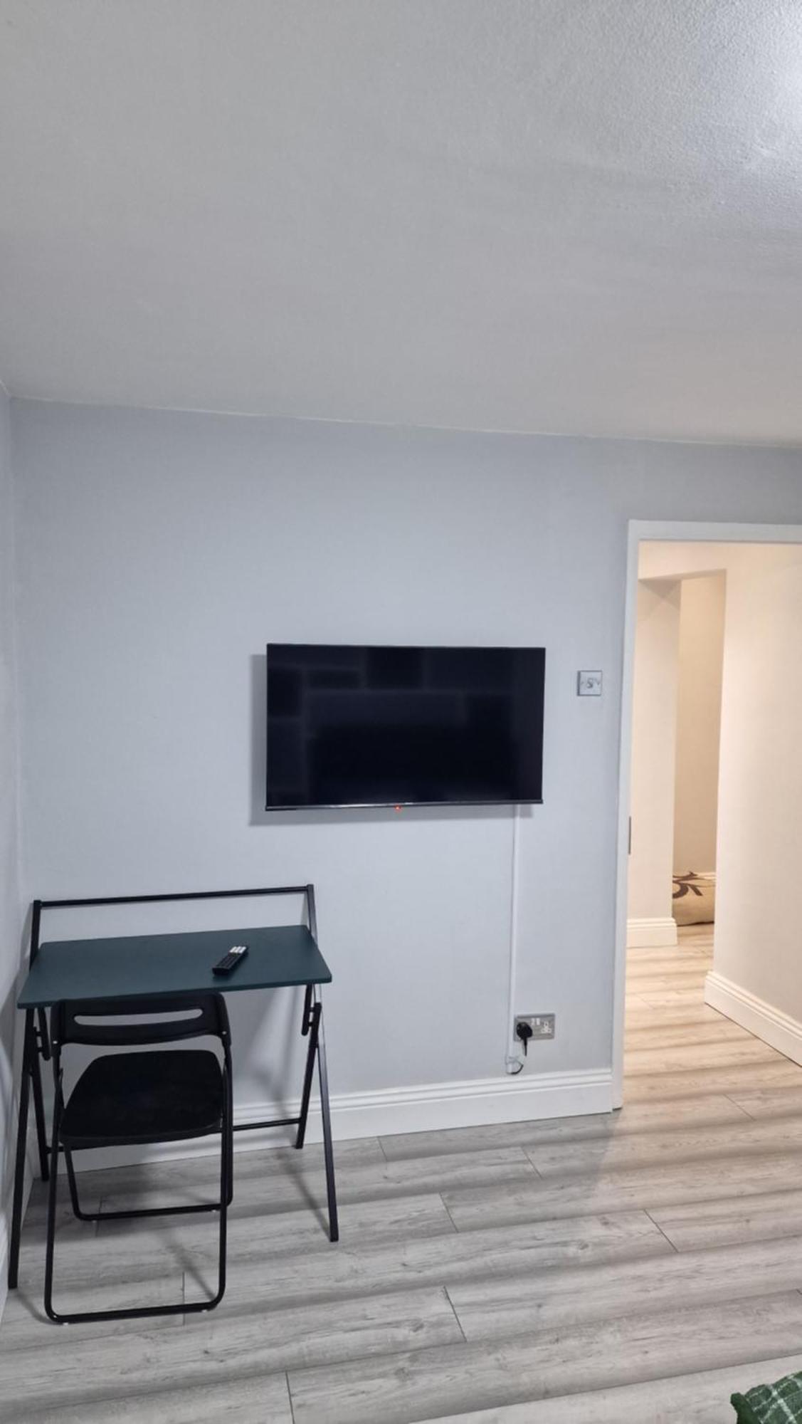 London Stratford 4 Bed Apartment Екстериор снимка